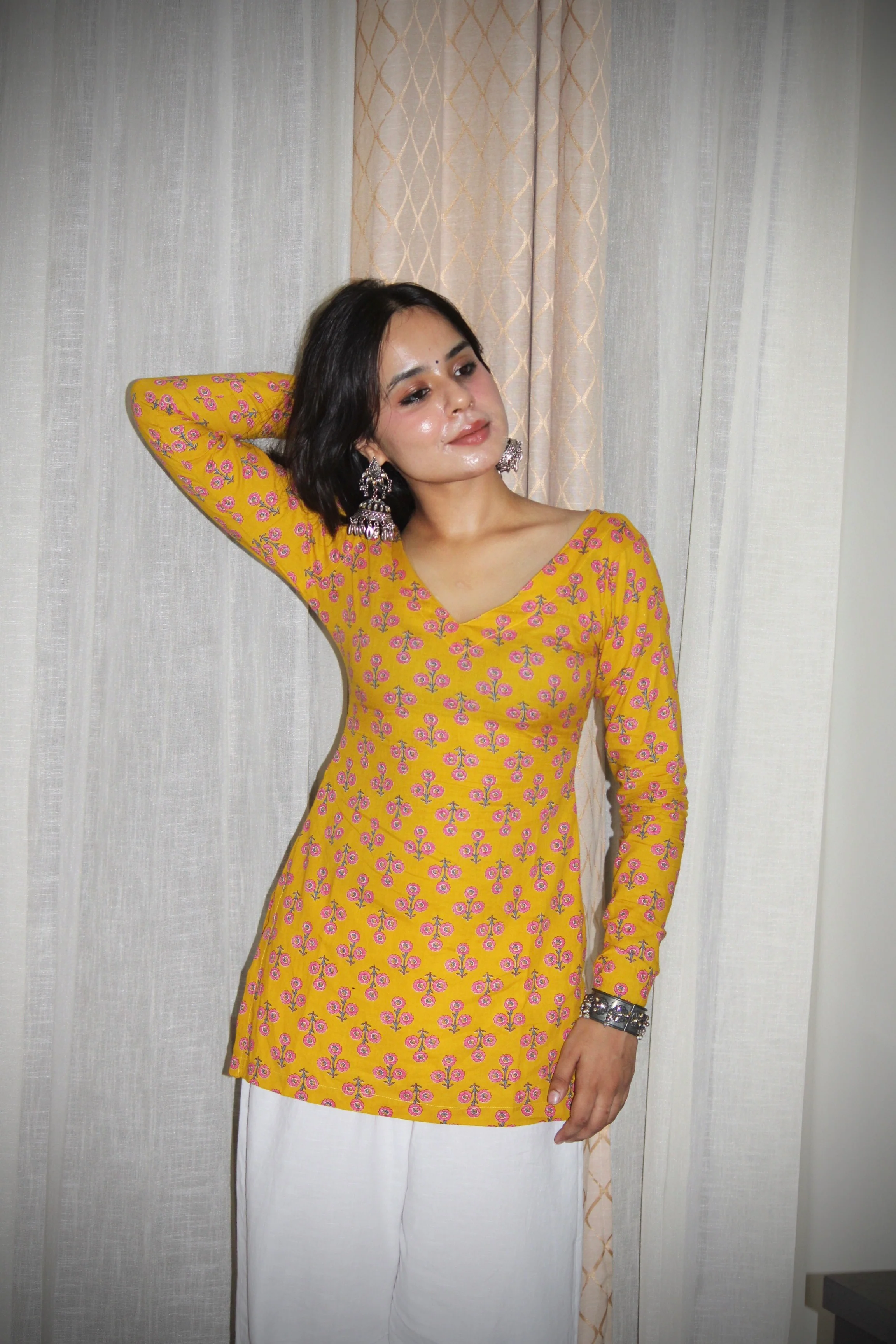 HUNAR DEEP BACK KURTI - Image 3
