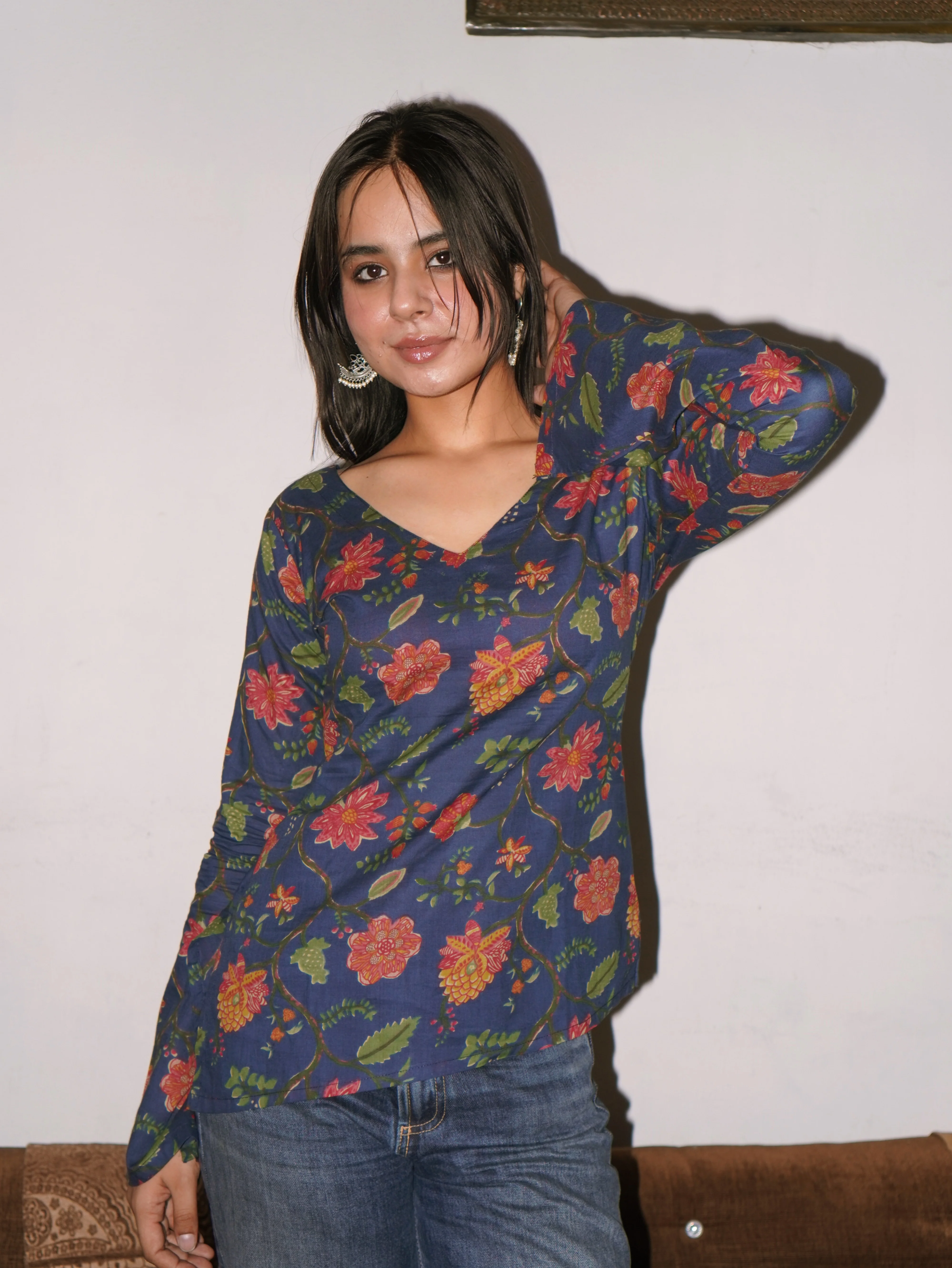 Rooh side bend deep back kurti - Image 5
