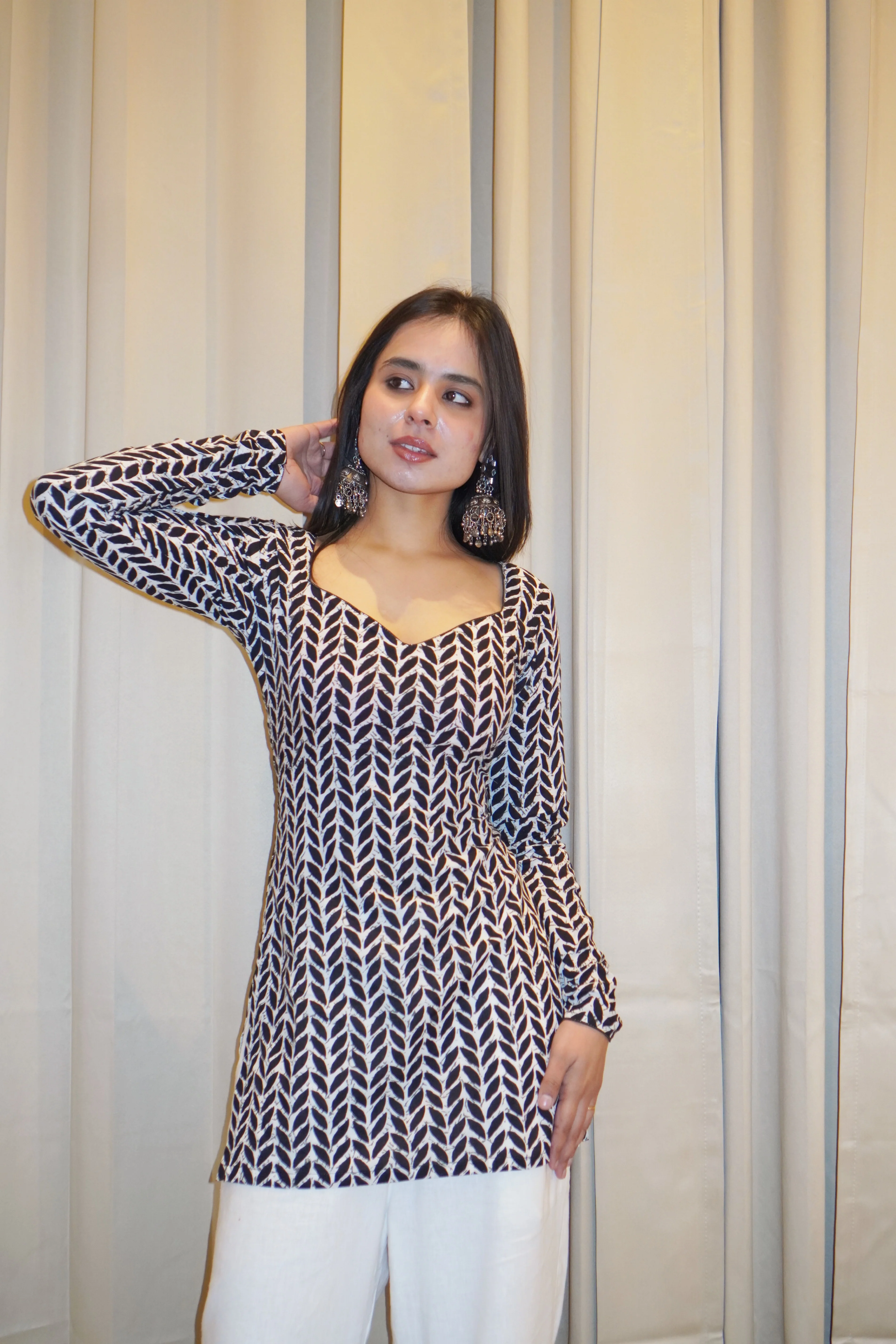 SAANVI FULL SLEEVE CORSET KURTI - Image 2