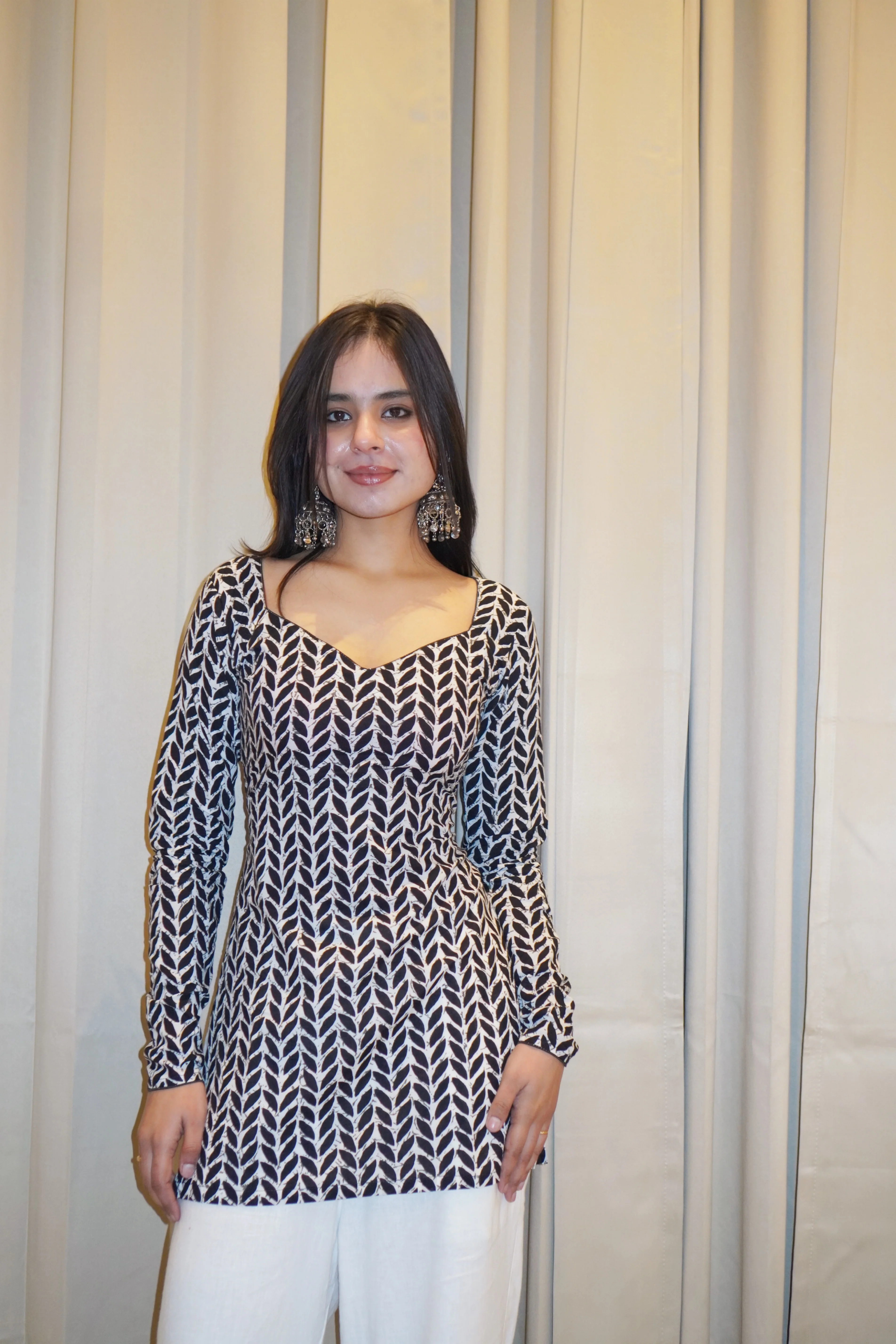 SAANVI FULL SLEEVE CORSET KURTI - Image 3
