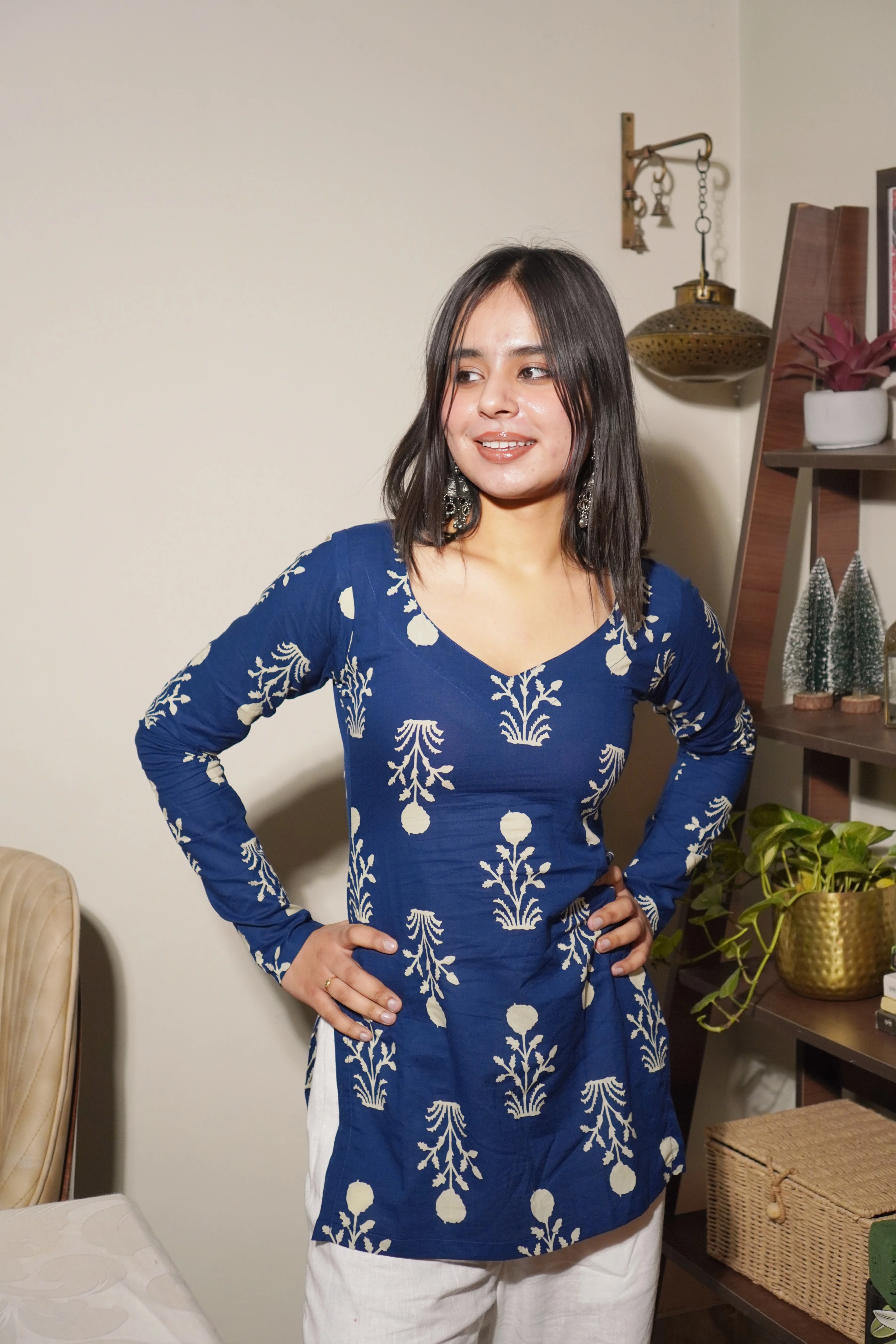 SAKI FULL SLEEVE KURTI - Image 3